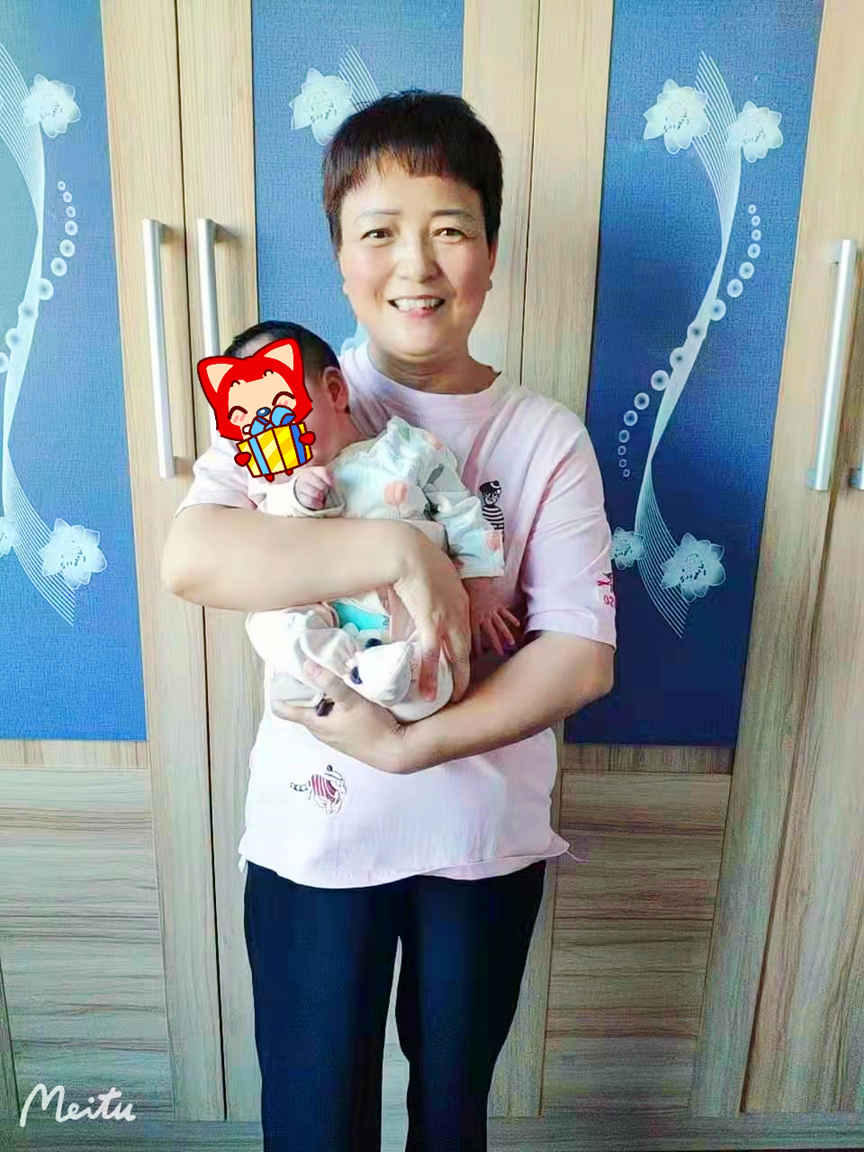 西安燕子金牌催乳師月嫂—王存利服務(wù)照